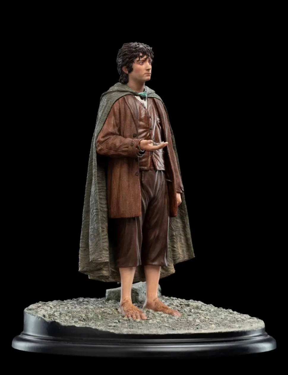 The Lord of the Rings - Frodo Baggins, Ringbearer Classic Series 1/6th Scale Statue