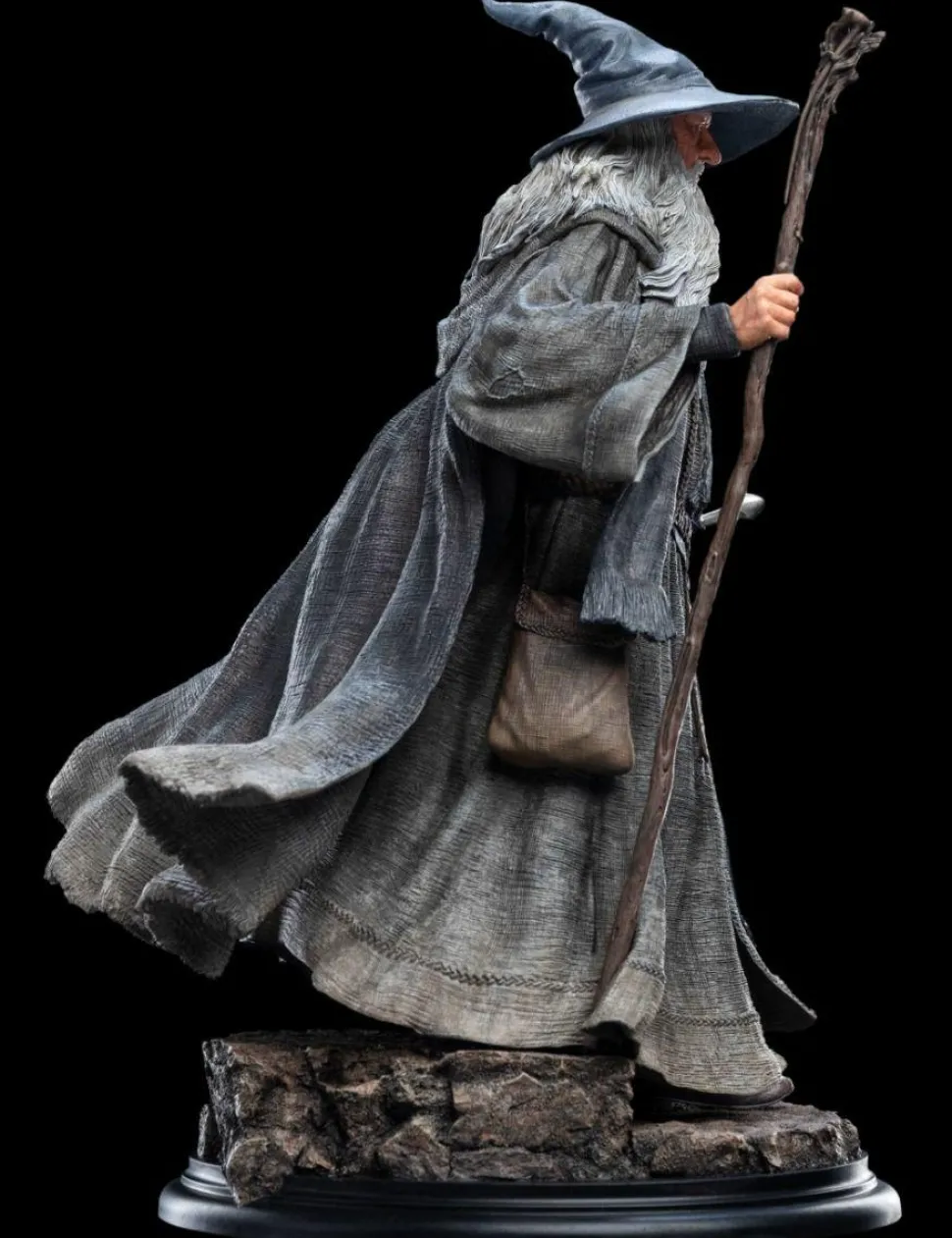 The Lord of the Rings - Gandalf the Grey Pilgrim Classic Series 1/6th Scale Statue