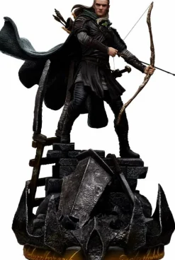 The Lord of the Rings - Legolas Unleashed 1/10th Scale Statue