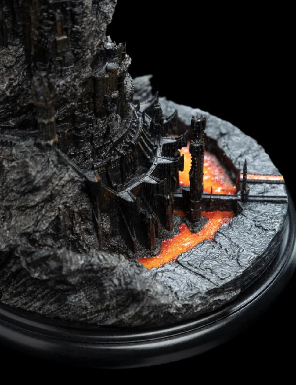 The Lord of the Rings - Tower of Barad-Dur Environment 7" Statue