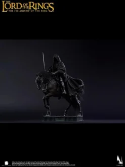 The Lord of the Rings: The Fellowship of the Ring - Nazgul (Ringwraith) Deluxe INART 1/6th Scale Action Figure