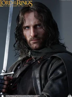 The Lord of the Rings: The Fellowship of the Ring - Aragorn Hyperreal 1/3 Scale Statue