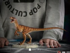 The Lost World: Jurassic Park - Velociraptor 1/10th Scale Statue
