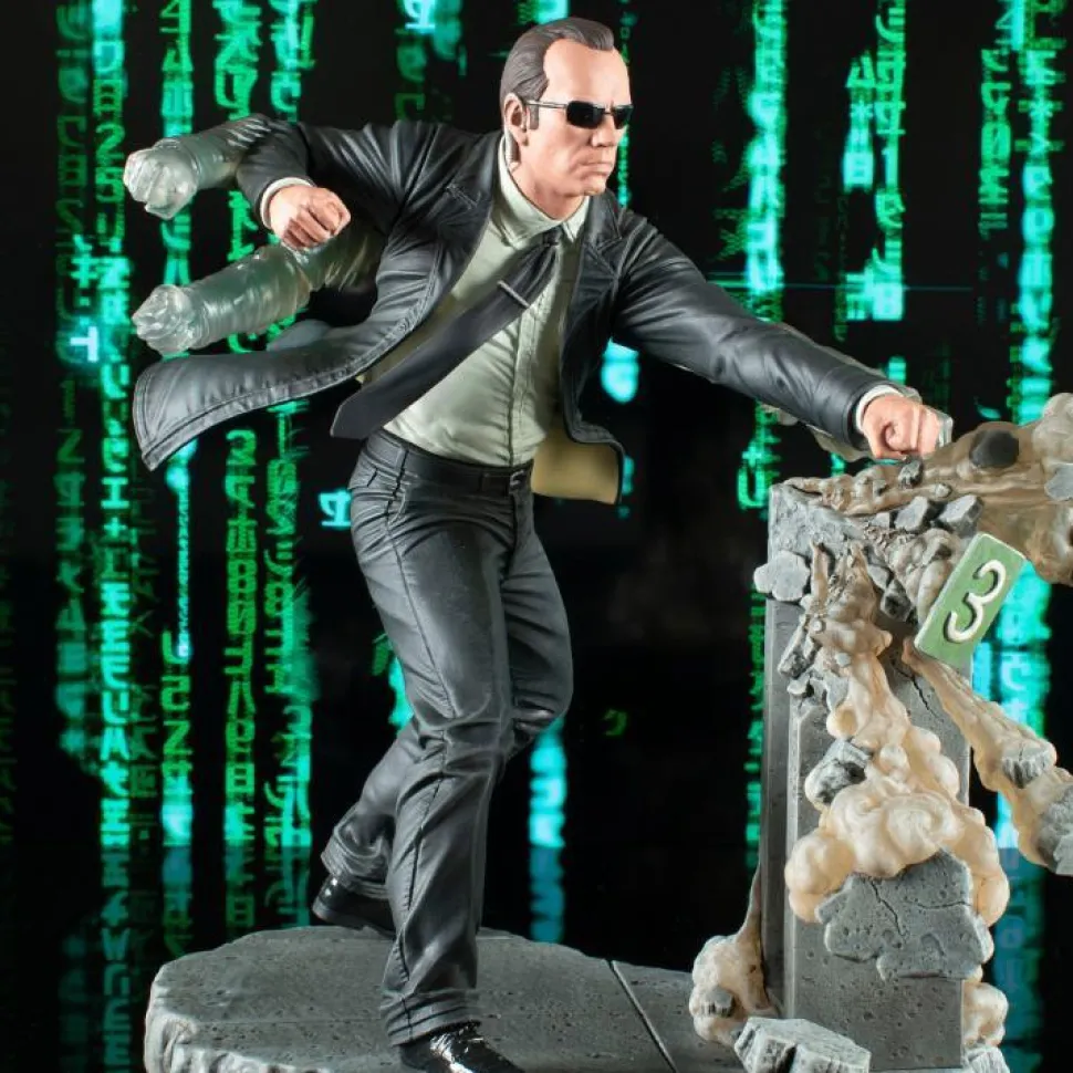 The Matrix - Agent Smith 10” PVC Diorama Statue