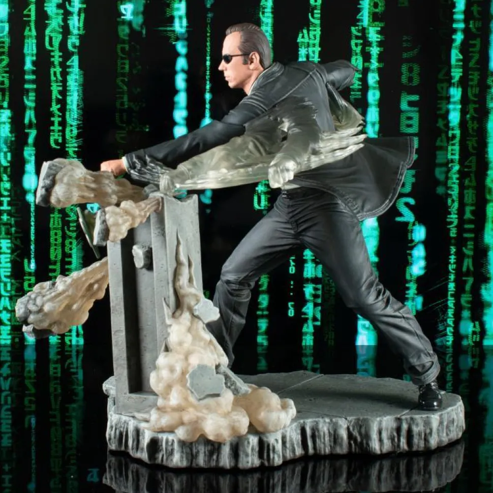 The Matrix - Agent Smith 10” PVC Diorama Statue