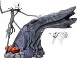 The Nightmare Before Christmas - Jack and Zero Fetch Levitation Statue