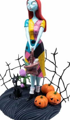 The Nightmare Before Christmas - Sally Super Figure Collection 1/10th Scale PVC Statue