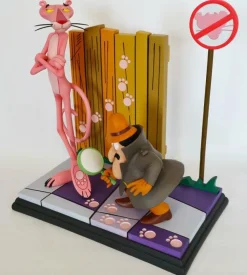The Pink Panther - Pink Panther & The Inspector 16” Diorama Statue