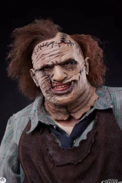 The Texas Chainsaw Massacre (2003) - Leatherface 1/4 Scale Statue