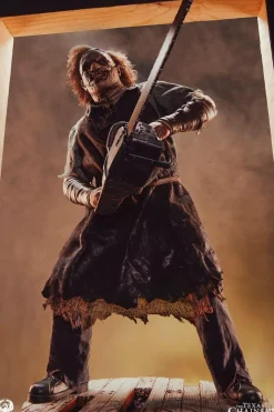 The Texas Chainsaw Massacre (2003) - Leatherface 1/4 Scale Statue