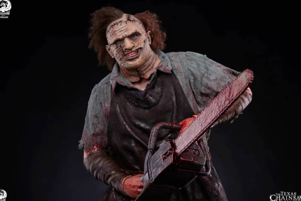 The Texas Chainsaw Massacre (2003) - Leatherface Deluxe 1/4 Scale Statue