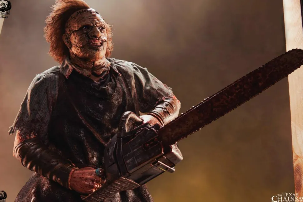 The Texas Chainsaw Massacre (2003) - Leatherface Deluxe 1/4 Scale Statue
