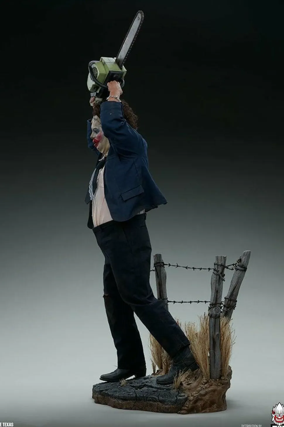 The Texas Chainsaw Massacre - Leatherface “Pretty Woman Mask” 1/3 Scale Statue