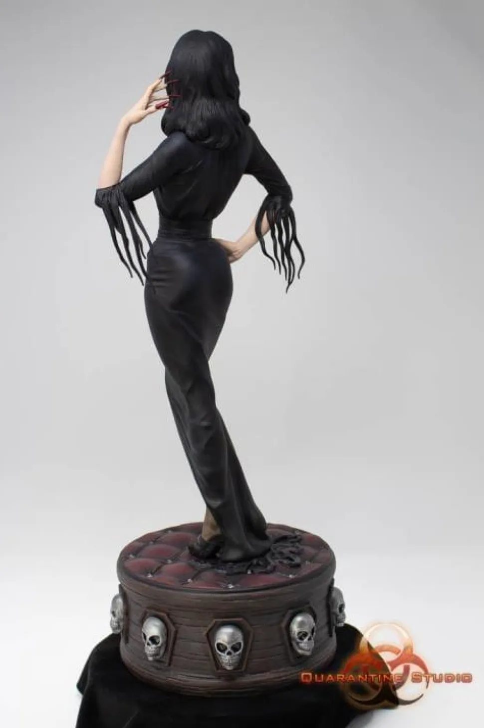 The Vampira Show (1954) - Vampira Queen of the Ghouls 1/6th Scale Statue
