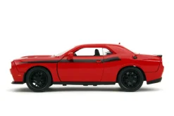 The Walking Dead - Glen & 2015 Dodge Challenger 124th Scale Die-Cast Vehicle Replica