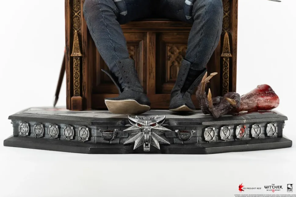 The Witcher 3: Wild Hunt - Geralt of Rivia Blood and Wine 1/6th Scale Statue