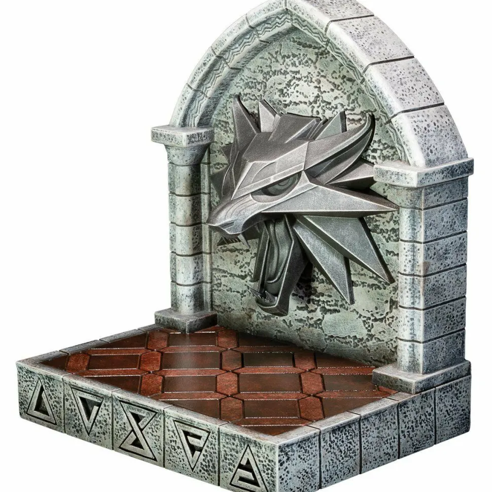 The Witcher 3: Wild Hunt - Wolf Sculpture 8” Resin Bookends