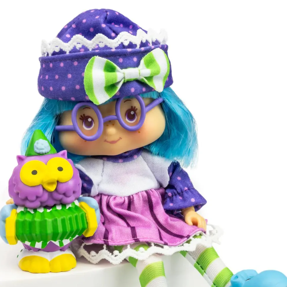 The World of Strawberry Shortcake - Plum Pudding Scented 5.5" Fashion Doll (2024 SDCC Exclusive)