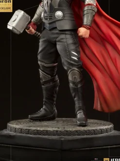 Thor (2011) - Thor Deluxe 1/10th Scale Statue (Int Sales Only)