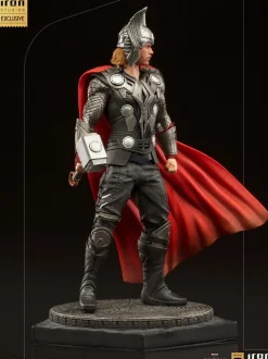 Thor (2011) - Thor Deluxe 1/10th Scale Statue (Int Sales Only)