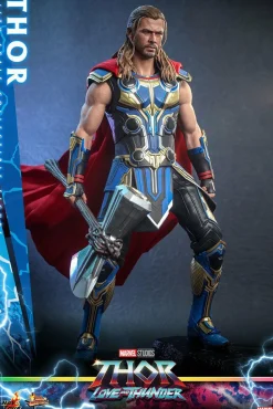 Thor 4: Love & Thunder - Thor 1/6th Scale Hot Toys Action Figure