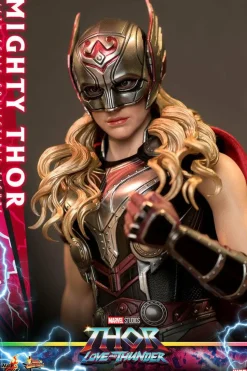 Thor: Love and Thunder (2022) - Mighty Thor 1/6th Scale Hot Toys Action Figure