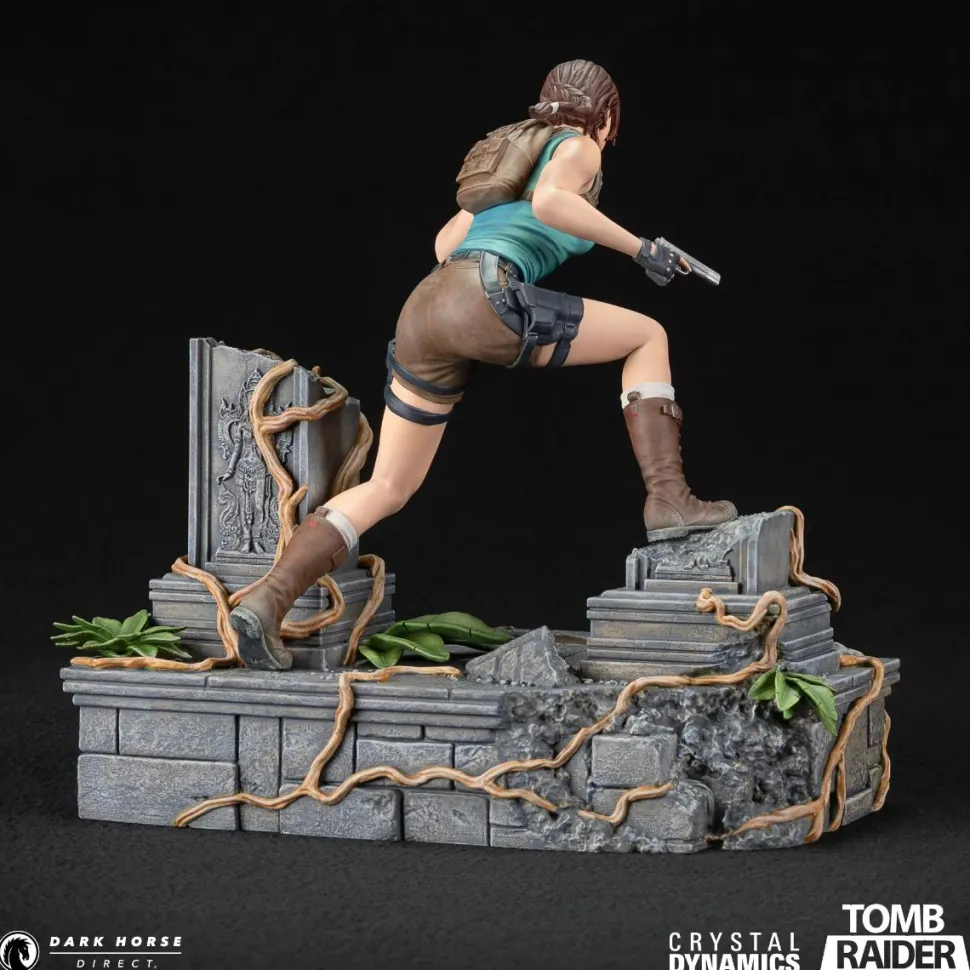 Tomb Raider - Lara Croft 9" PVC Statue