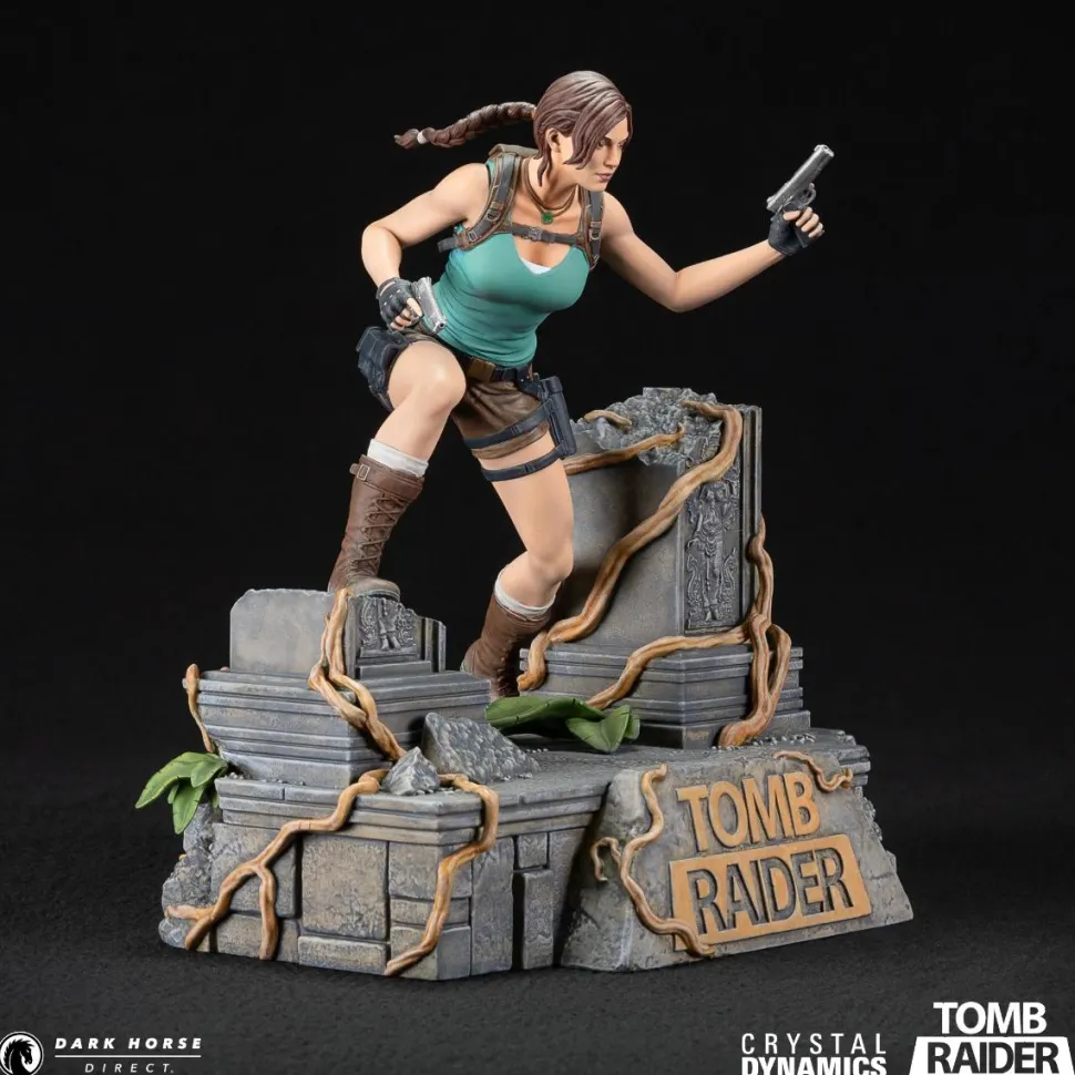 Tomb Raider - Lara Croft 9" PVC Statue