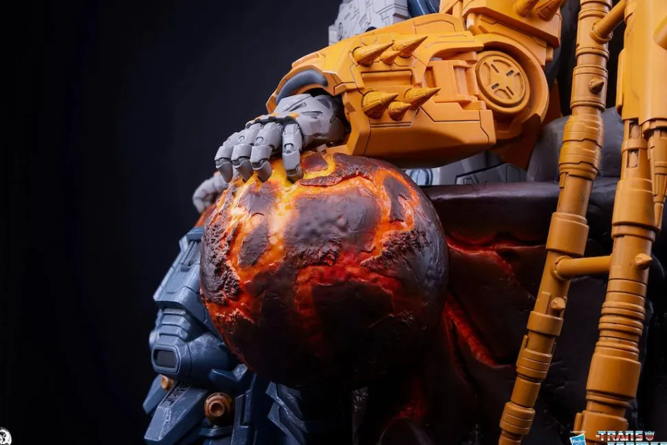 Transformers - Unicron Museum Scale 24" Statue