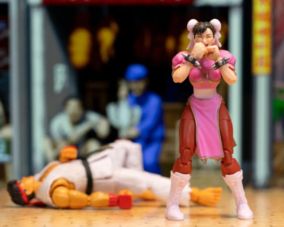 Ultra Street Fighter II: The Final Challengers - Chun-Li (Player 2) Deluxe 1/12th Scale Action Figure (2024 SDCC Exclusive)