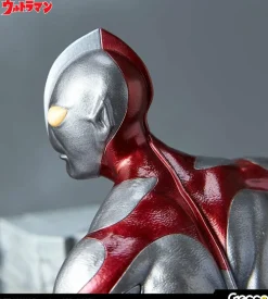 Ultraman (1966) - Ultraman Pre-Painted 11” Model Kit Statue