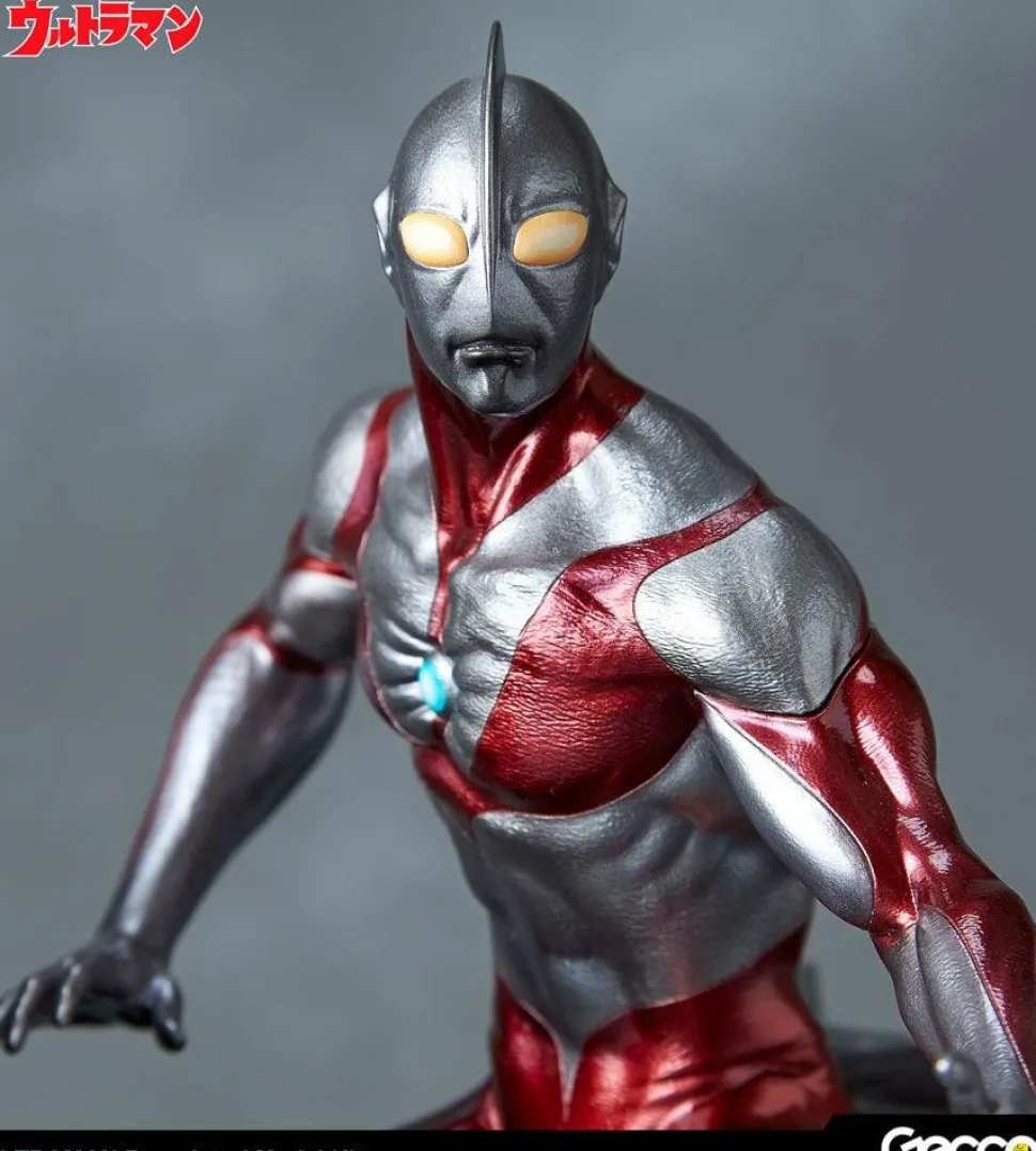 Ultraman (1966) - Ultraman Pre-Painted 11” Model Kit Statue