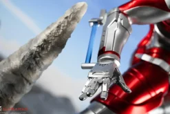 Ultraman - Ultraman vs Black King 1/4 Scale Statue (Int Sales Only)