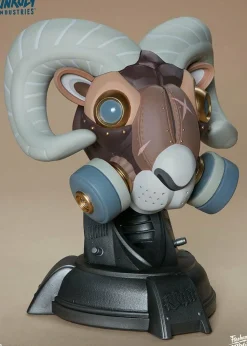 Unruly Industries - Ram & Giraffe Guerrilla Squadron 9” Vinyl Figure Set by Freehand Profit