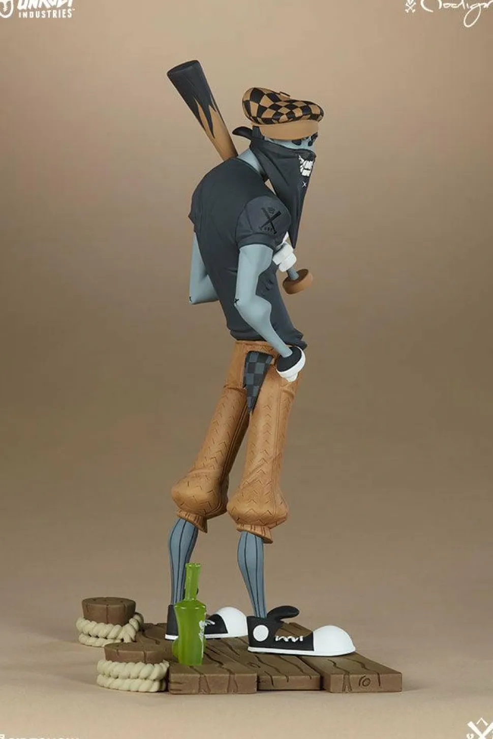 Unruly Industries - Smiles 8” Vinyl Figure by Hainanu “nooligan” Saulque
