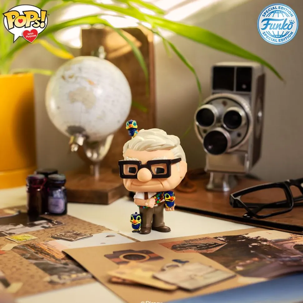Up (2009) - Carl Pops! with Purpose Pop! Vinyl Figure (Popcultcha Exclusive)