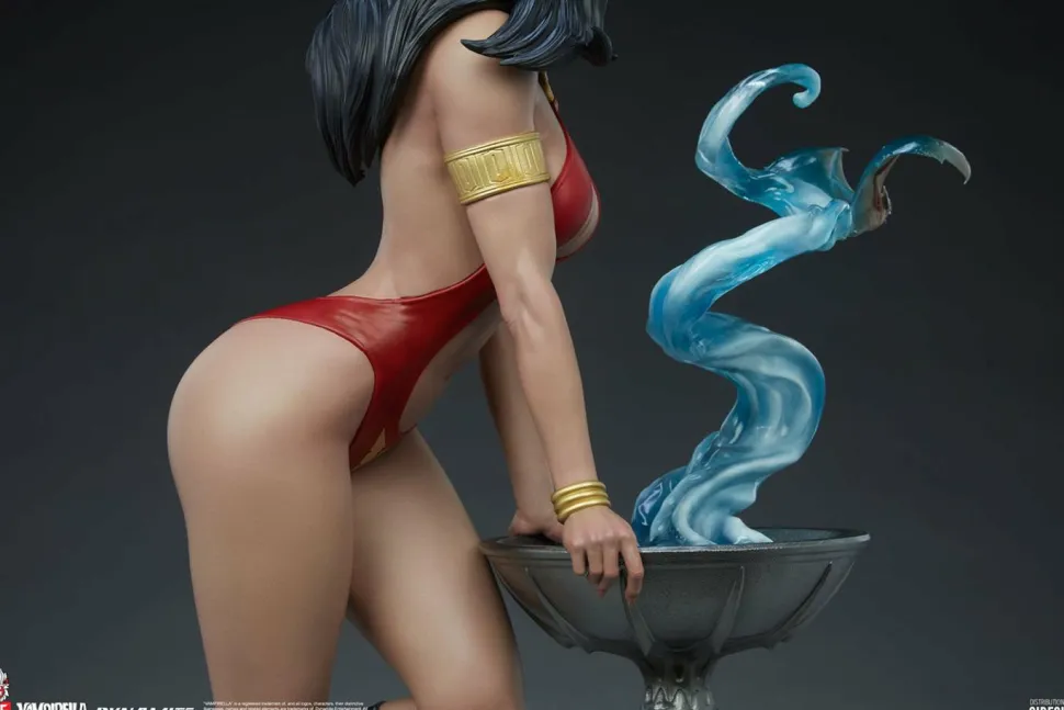Vampirella - Vampirella 1/3 Scale Statue