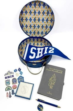 Wicked (2024) - Shiz University Deluxe Gift Set