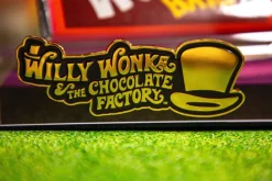 Willy Wonka & the Chocolate Factory - Golden Ticket, Wonka Bar & Everlasting Gobstopper Replica Set