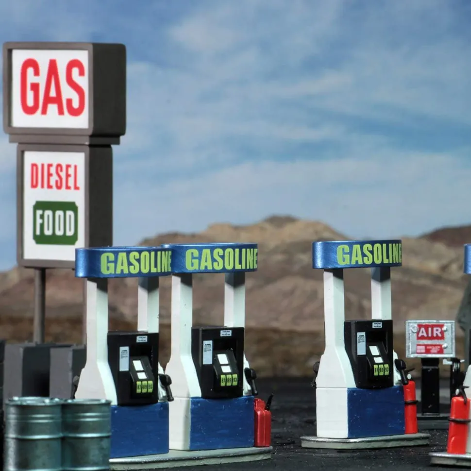 WizKids - Gas Station 4D Settings Pre-Painted Miniature Figure Accessory Pack