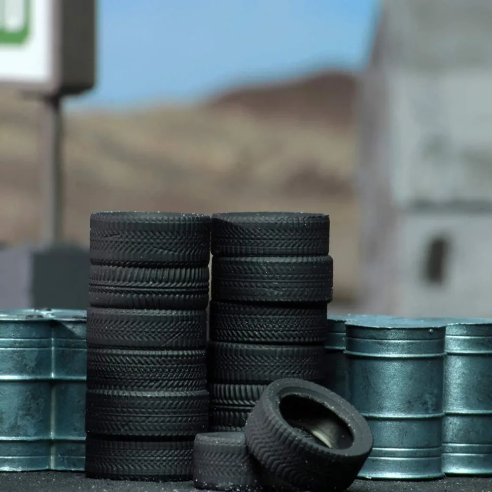 WizKids - Gas Station 4D Settings Pre-Painted Miniature Figure Accessory Pack