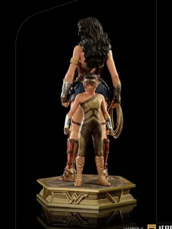 Wonder Woman 1984 - Wonder Woman & Young Diana Deluxe 1/10th Scale Statue