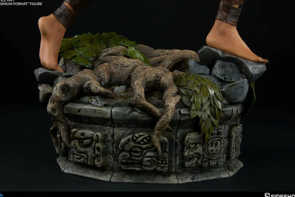 Wonder Woman - Cheetah Premium Format Statue