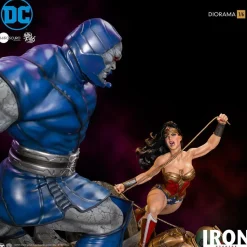 Wonder Woman - Wonder Woman vs Darkseid 1/6th Scale Diorama Statue