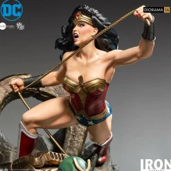 Wonder Woman - Wonder Woman vs Darkseid 1/6th Scale Diorama Statue
