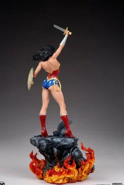 Wonder Woman - Wonder Woman 1/4 Scale Maquette Statue