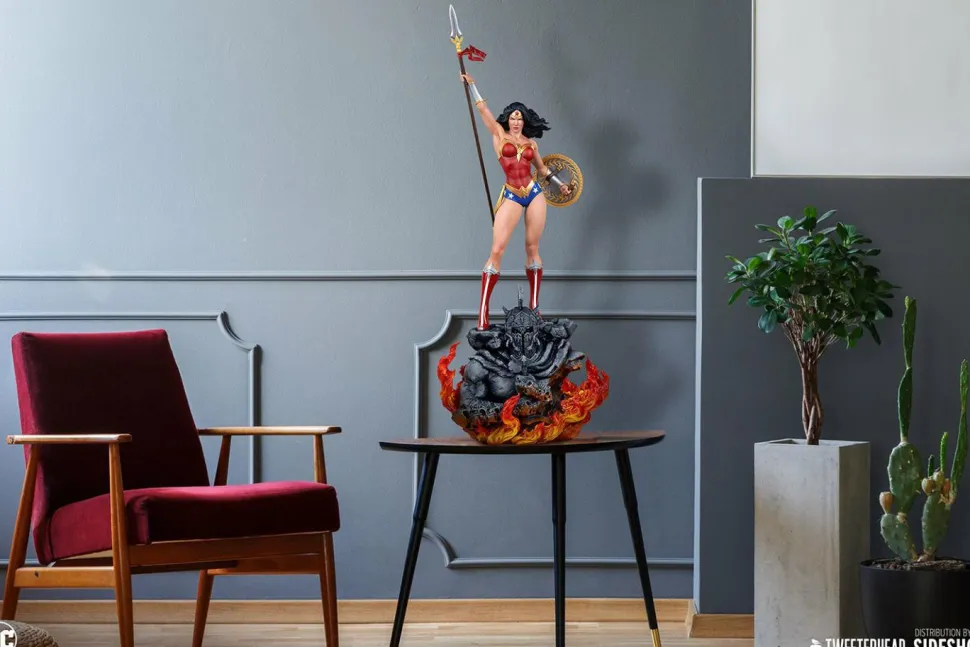 Wonder Woman - Wonder Woman 1/4 Scale Maquette Statue