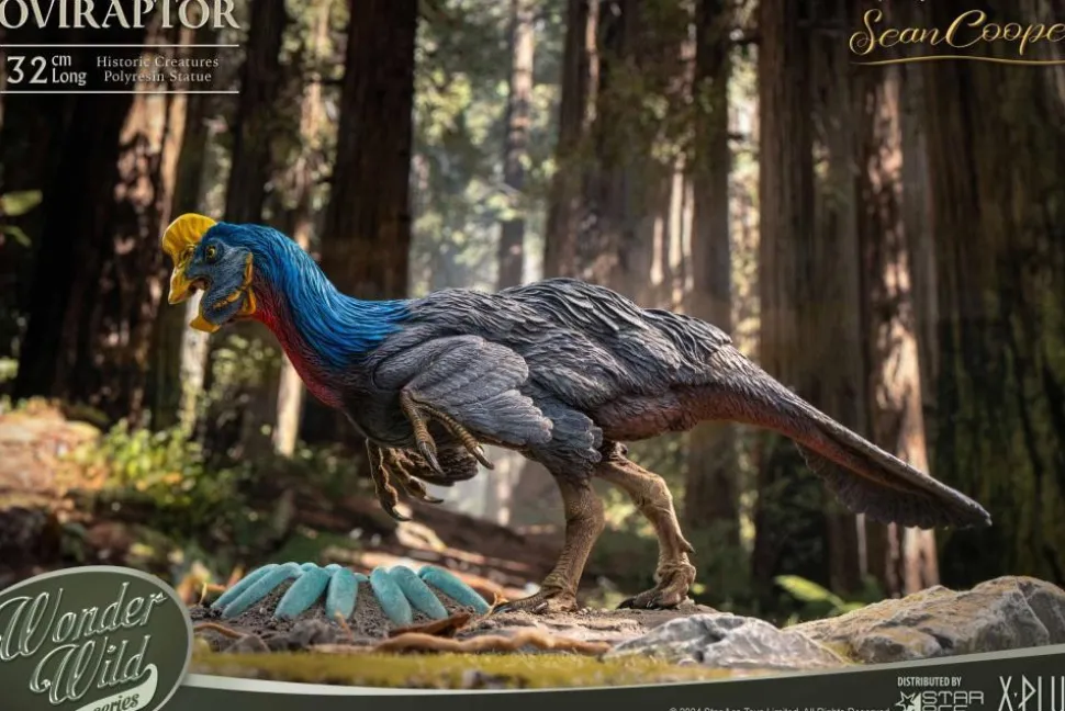 Wonders of the Wild - Oviraptor 12" Statue
