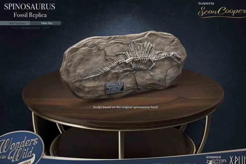 Wonders of the Wild - Spinosaurus 2.0 & Fossil Deluxe 7” Statue