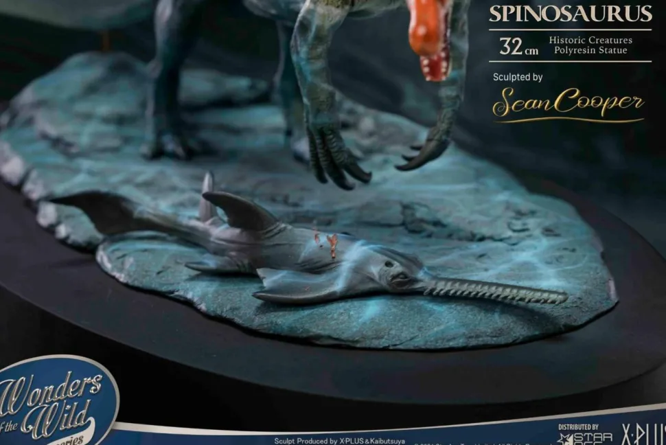 Wonders of the Wild - Spinosaurus & Fossil Deluxe 7” Statue